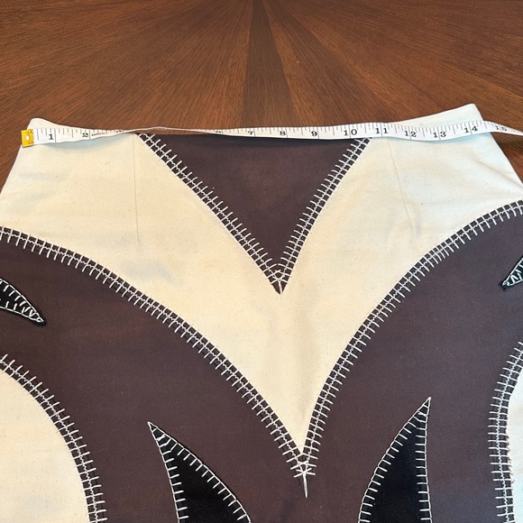 Moschino Geometric Statement Pencil Skirt – Size 8 - Picture 5 of 11